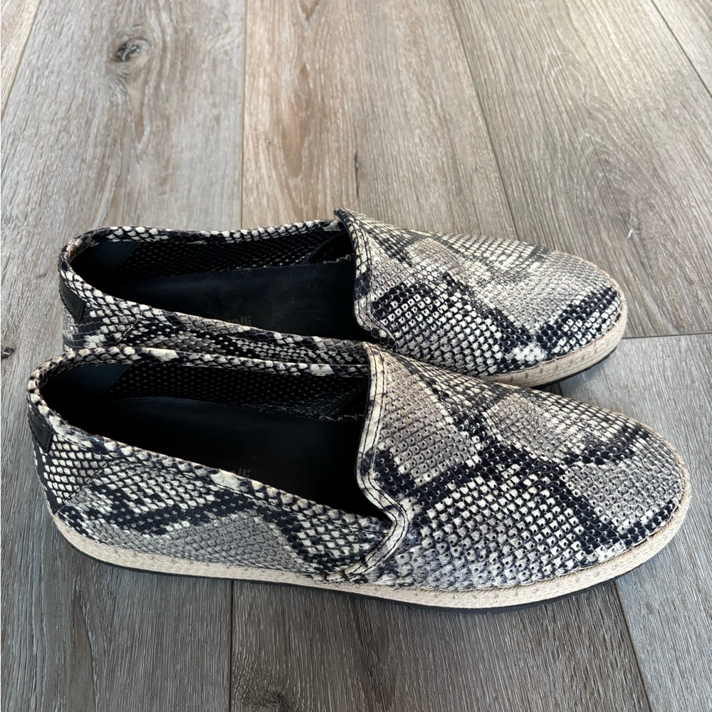 Roberto Cavalli Snakeskin Slip-On Loafers (like new) Size 11-11.5 in USA